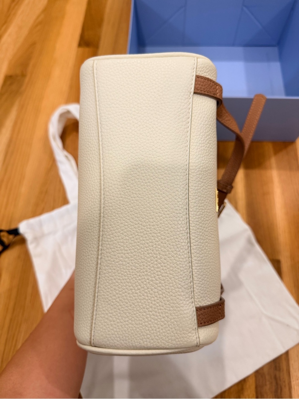 Parisa Wang Calf Leather Crossbody Bag/ Backpack - Picture 3 of 13